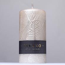 Vánoční svíčka TIVANO v šampaňském odstínu.