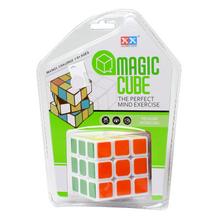 Magická kostka v obalu.