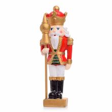 Stojící voják červený s kopím