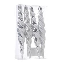 Sada čtyř stříbrných točených plastových koulí na vánoční stromeček.