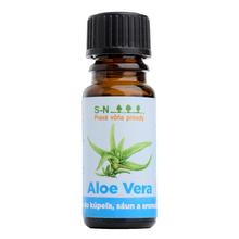 Aloe Vera esenciální olej ve skleněné lahvičce.