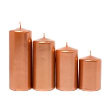 Sada adventních svíček v metalické barvě.