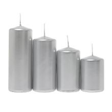 Sada čtyř stříbrných adventních svíček.