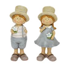 Děti v slaměném klobouku, polyrez, krémová barva, mix postaviček.