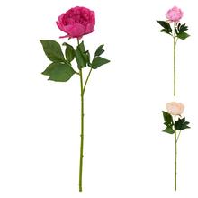 Umělé květy pivoňky v různých barvách.