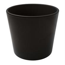 Černý keramický obal na květiny s průměrem 24 cm a výškou 22 cm.