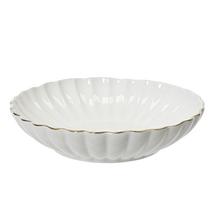 Porcelánová mísa se zlatým okrajem, průměr 20 cm, výška 4,5 cm.