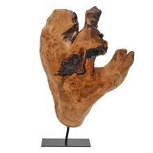 Dřevěná dekorace v přírodním stylu.