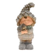 Chlapec s ježkem a šiškovou čepicí