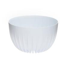 Bílá designová mísa s jemným vzorem.