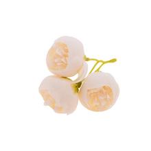 Umělé květy ranunculus bílé, 3 poupata.