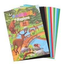 Barevný papír s obrázkem zvířat a přírody, 20 listů.