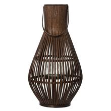 Bambusový lampáš se skleněným vkladem.