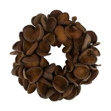 Přírodní věnec z badamu